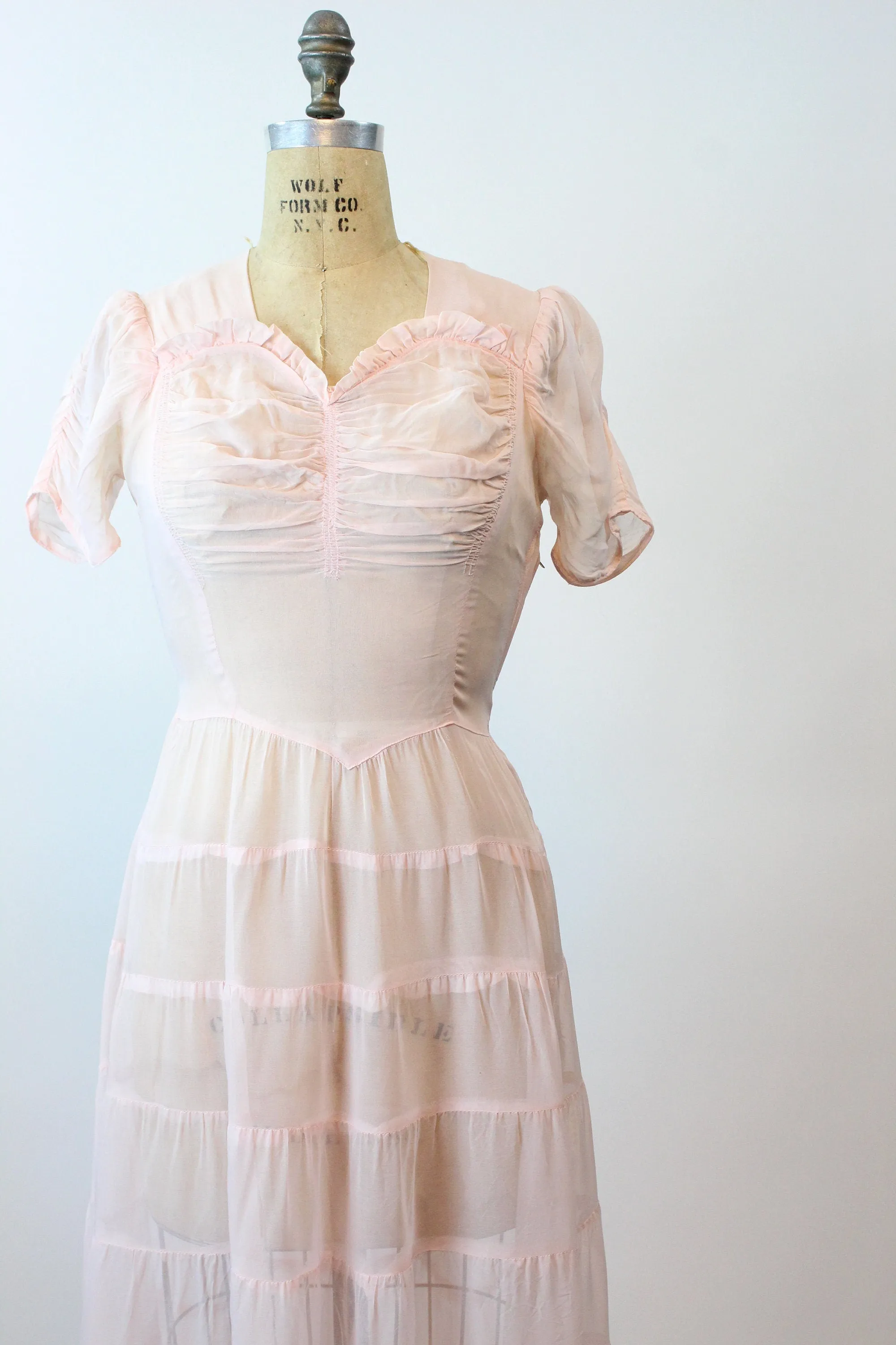 1940s PALE PINK puff sleeves dress gown small medium | new spring summer