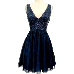 BOUTIQUE Short Navy Sequined Gown Size 5 NWT