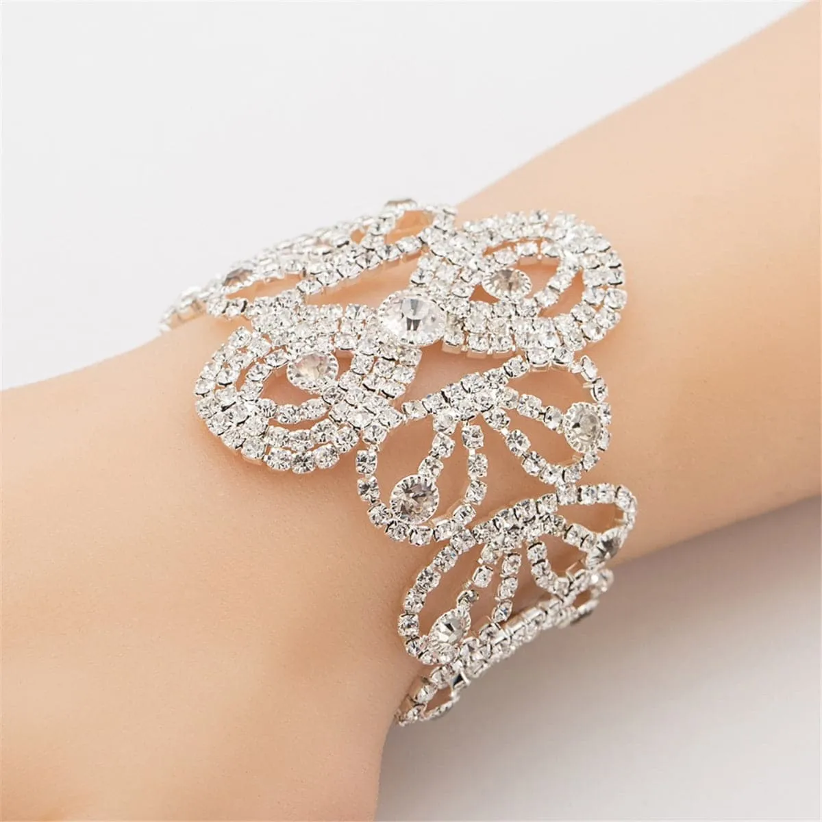 Cubic Zirconia & 18K Gold-Plated Pavé Bow Bracelet