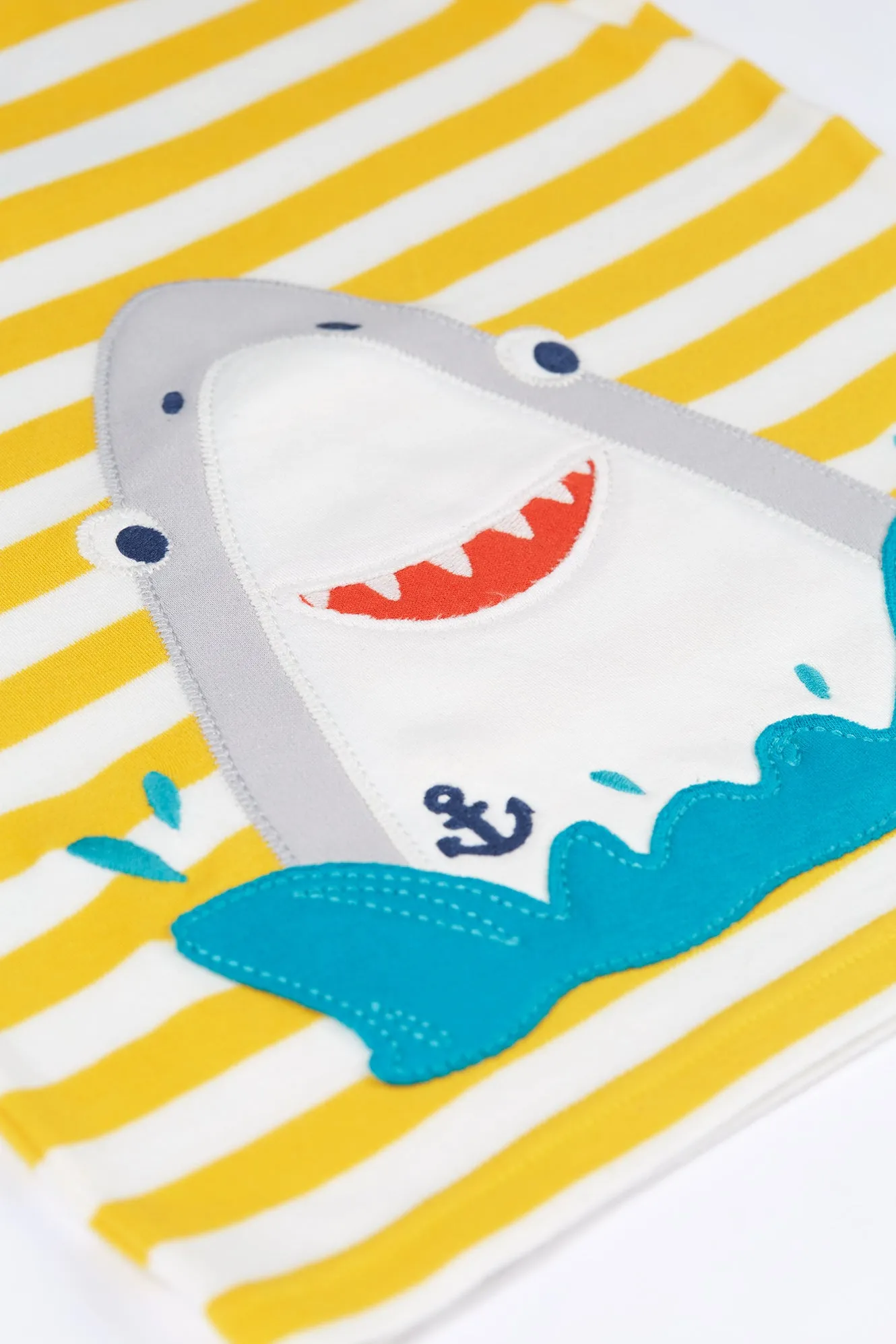 Frugi Sid Yellow Stripe Shark T-Shirt Mj5bi
