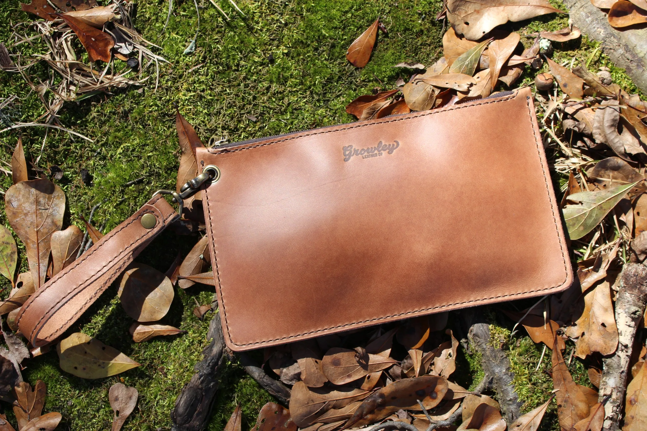 Jane Wristlet - Derby