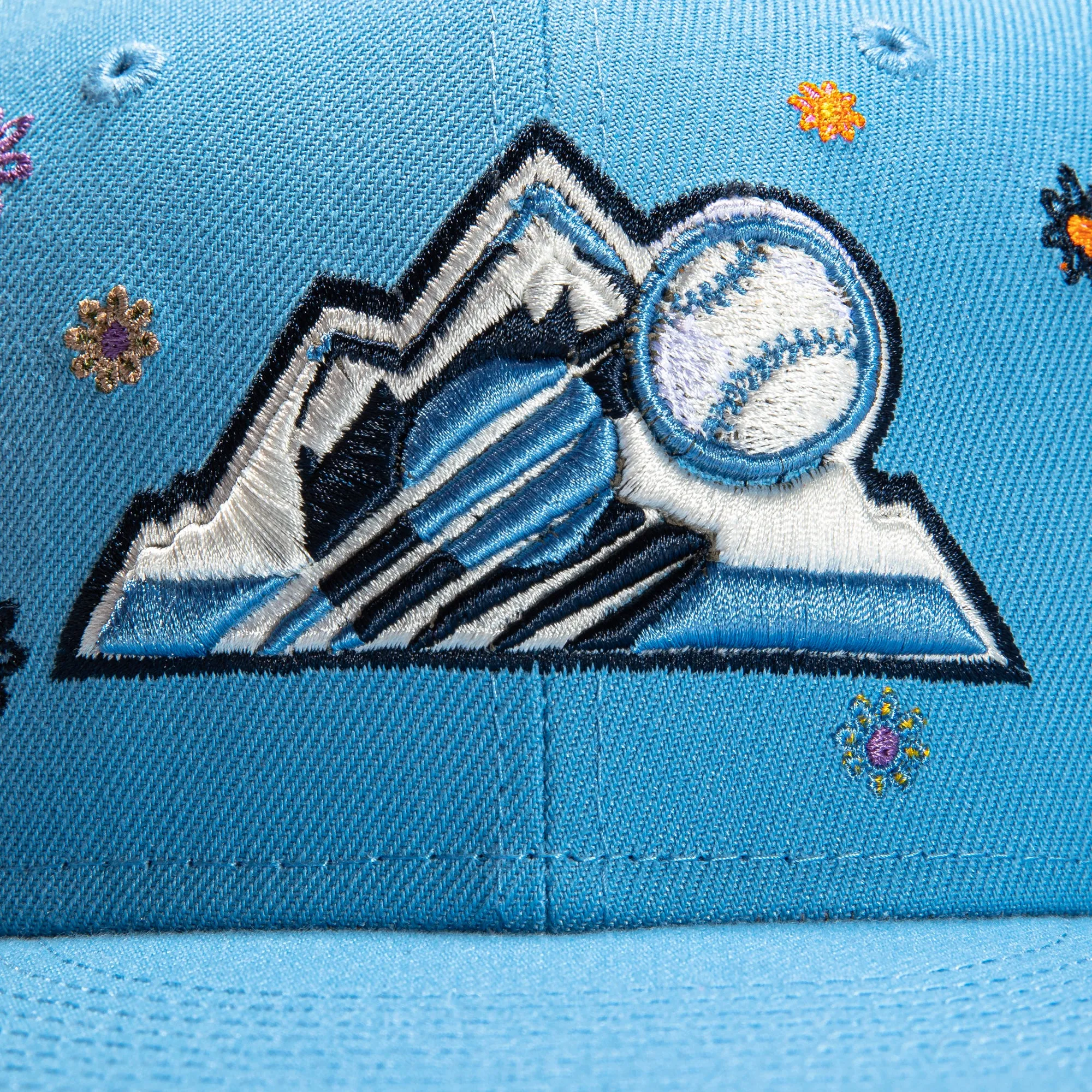 New Era 59Fifty Super Bloom Colorado Rockies Hat - Light Blue