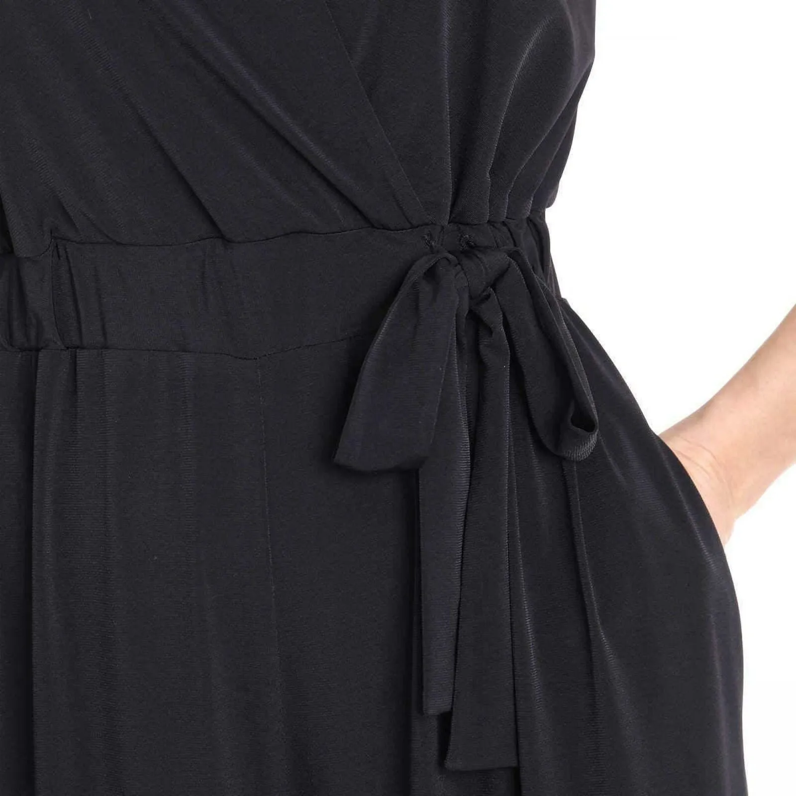 Sandra Darren Women's Belted Crop Jumpsuit With Pockets