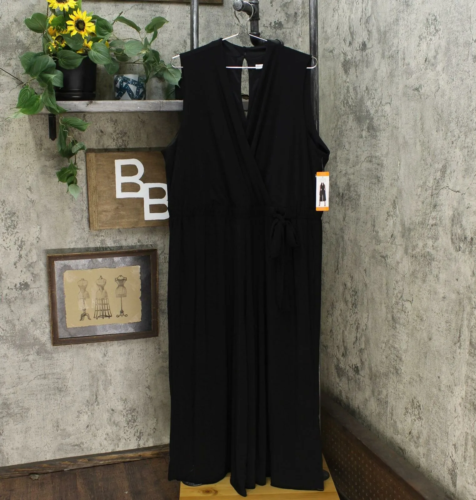 Sandra Darren Women's Belted Crop Jumpsuit With Pockets