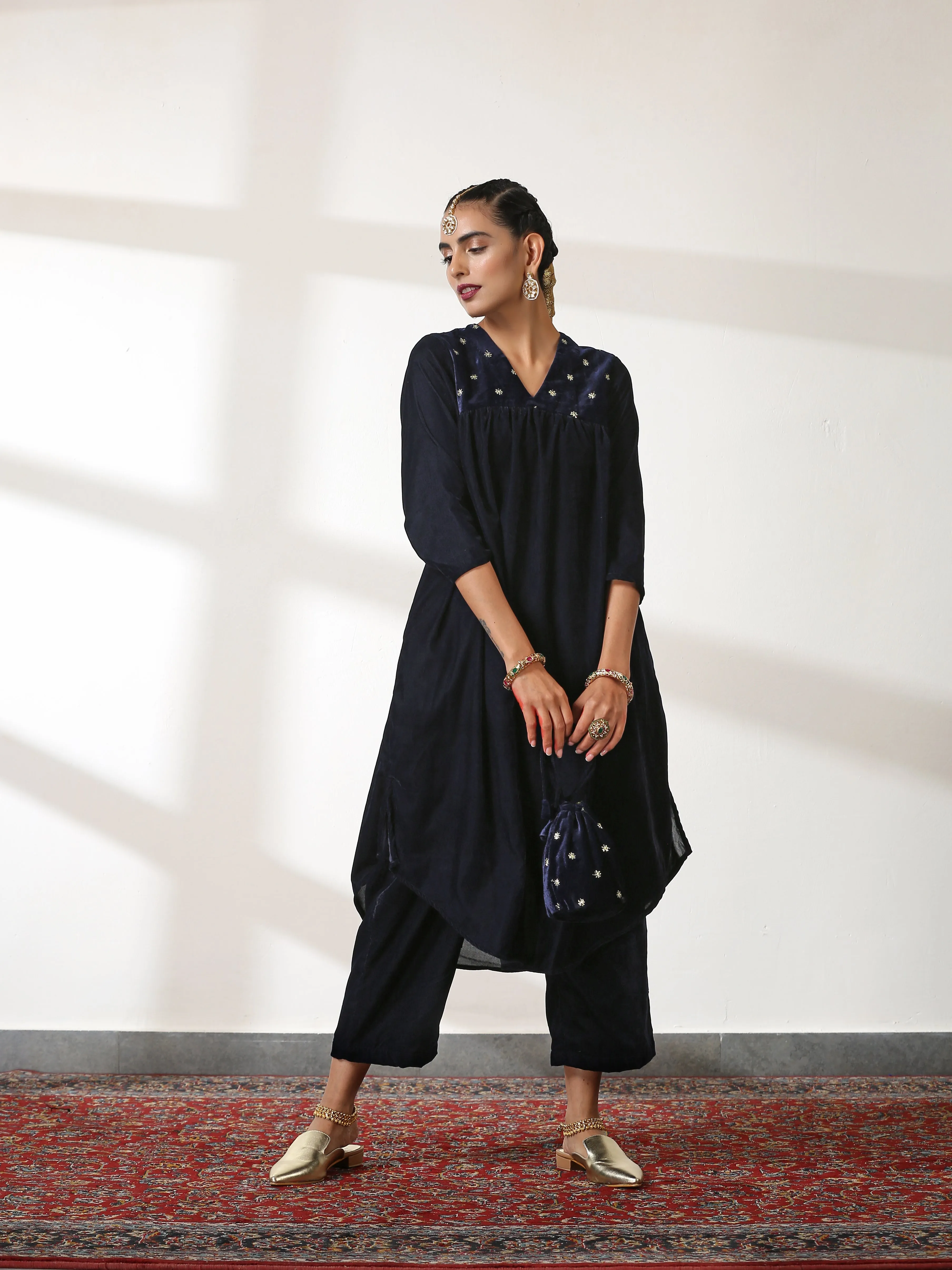 SET Azure velvet with Sequined Yoke