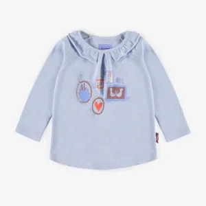 T-shirt bleu pâle à col Claudine, bébé || Pale blue Claudine collar T-shirt, baby