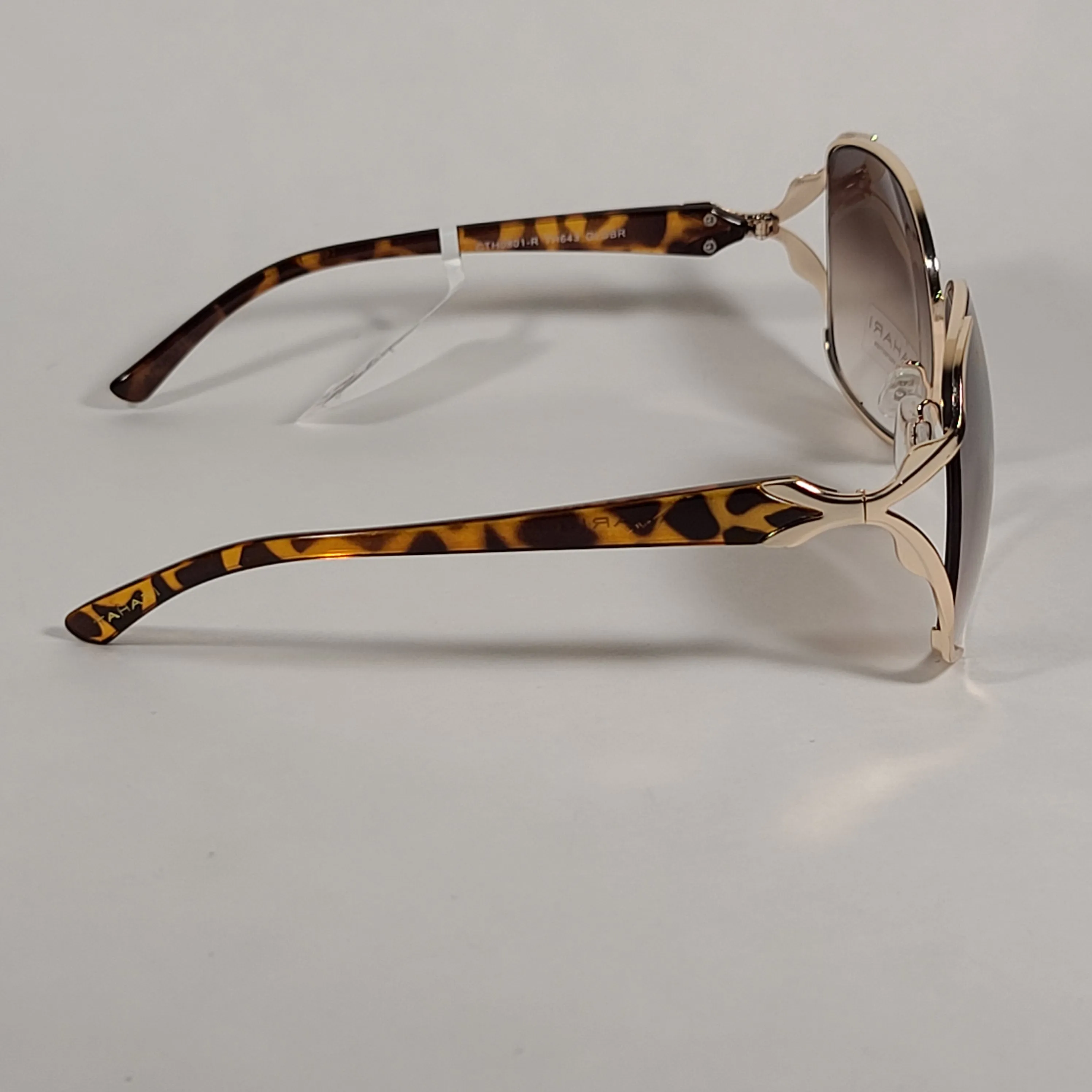 Tahari Butterfly Vented Sunglasses Brown Tortoise And Gold Frame Silver Mirror Gradient Lens TH643 GLDBR