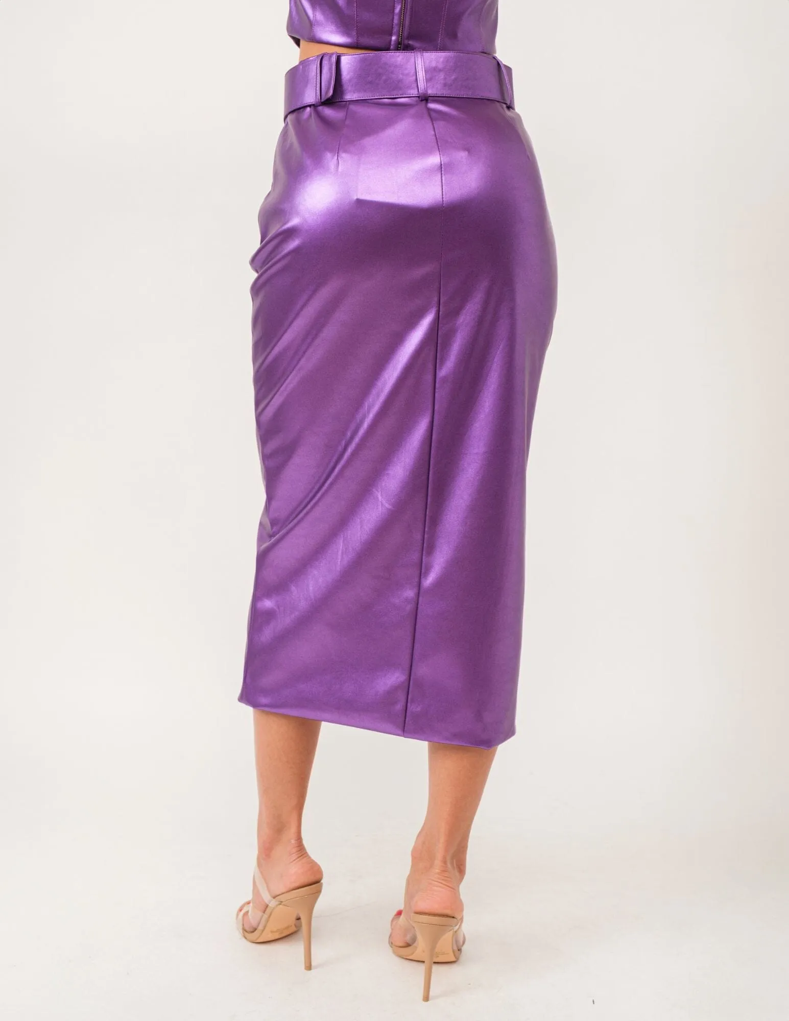 WOMEN'S FRONT SLIT ZIP UP BELTED METALLIC MIDI SKIRT