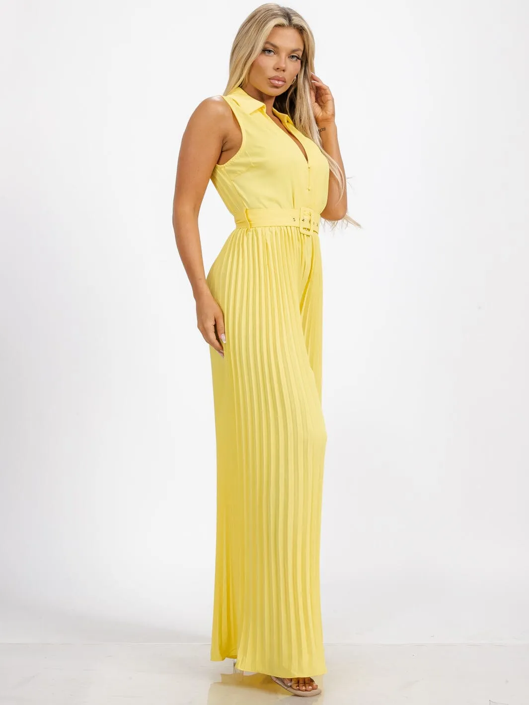 WOMEN'S SLEEVELESS BUTTON UP BELTED WIDE LEG PLEATED JUMPSUIT
