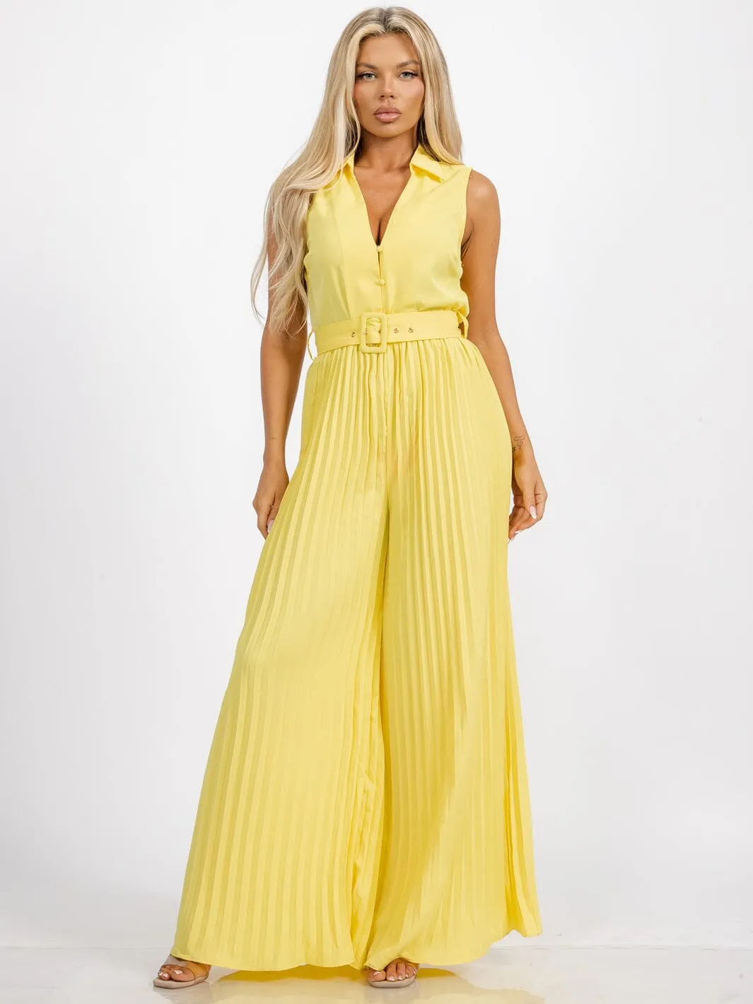 WOMEN'S SLEEVELESS BUTTON UP BELTED WIDE LEG PLEATED JUMPSUIT