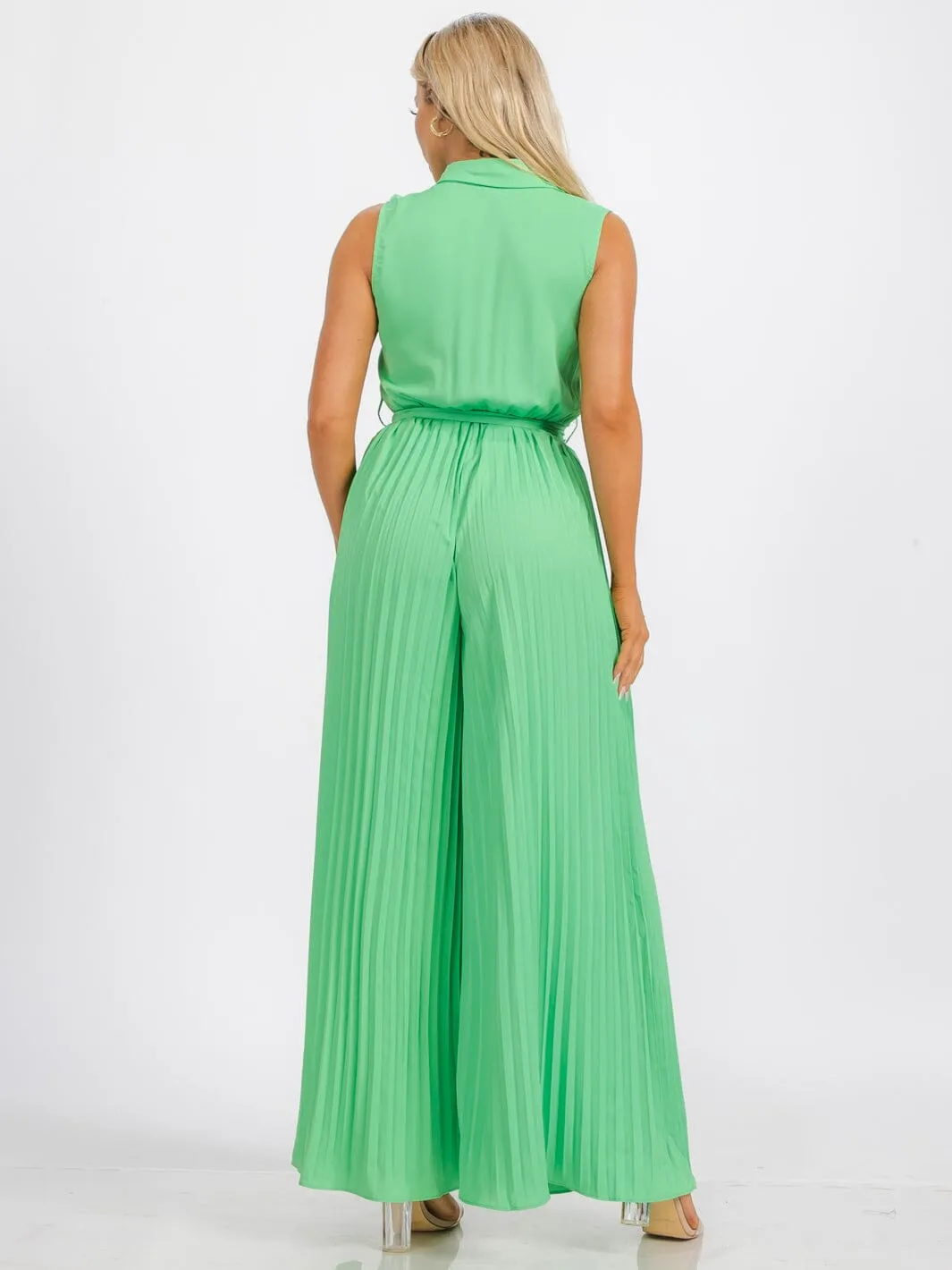 WOMEN'S SLEEVELESS BUTTON UP BELTED WIDE LEG PLEATED JUMPSUIT
