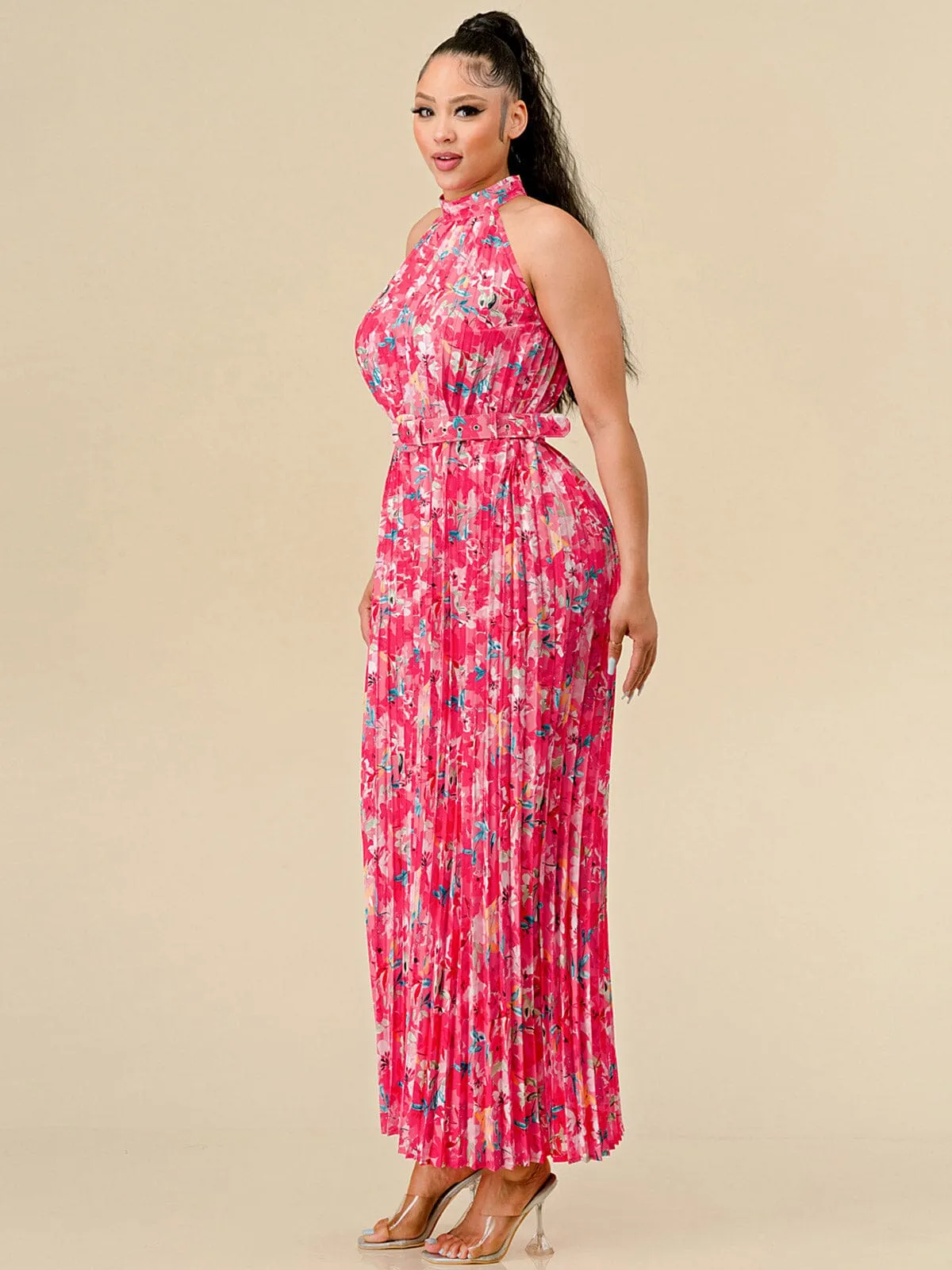 WOMEN'S SLEEVELESS HALTER NECK PLEATED BELTED FLORAL MAXI DRESS
