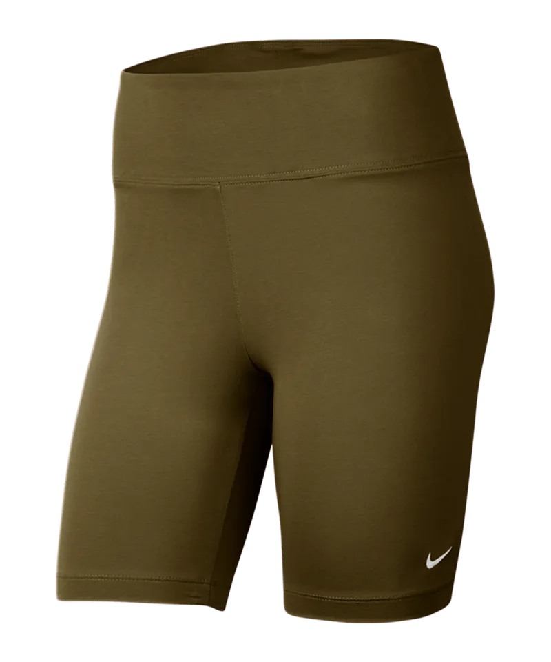 Women's Sportswear Essentials Outfit