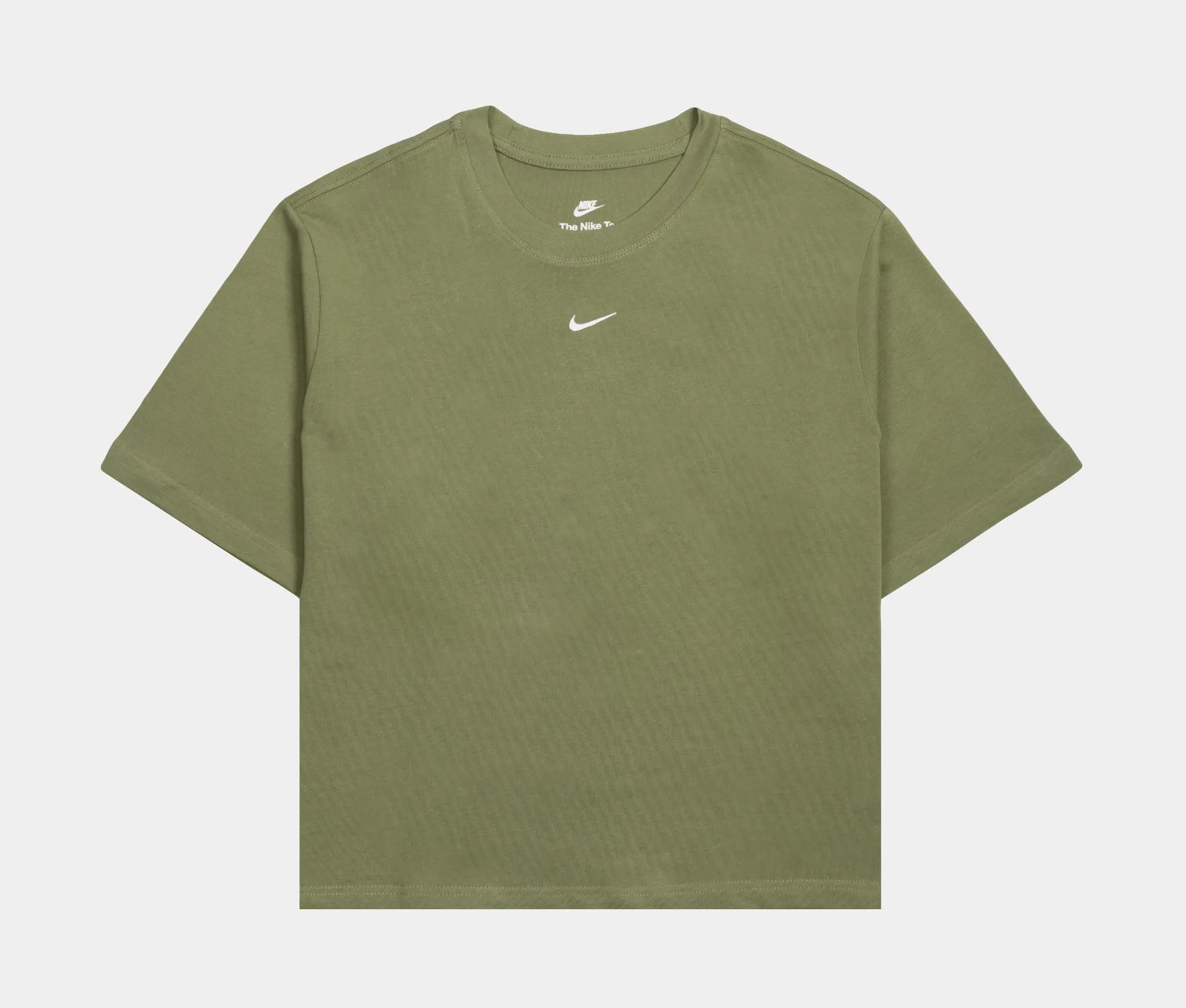 Women's Sportswear Essentials Outfit